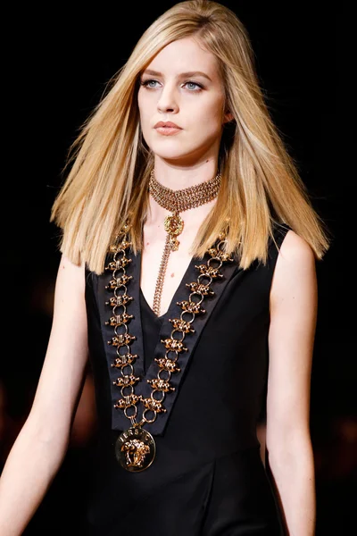 Look 53